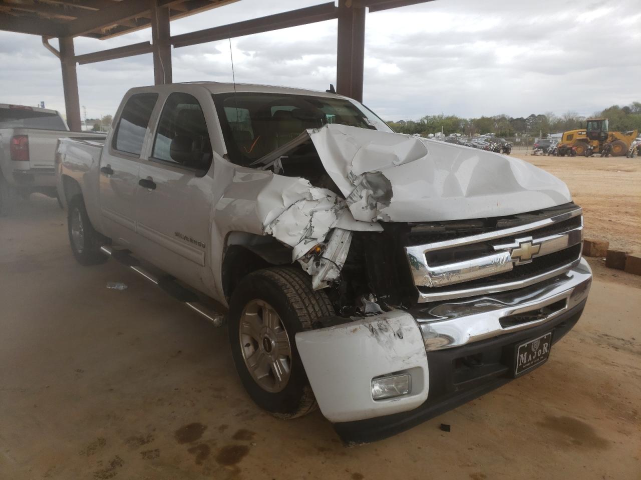 CHEVROLET SILVERADO 2011 with VIN 3GCPCSE00BG184171 - Photo from auction