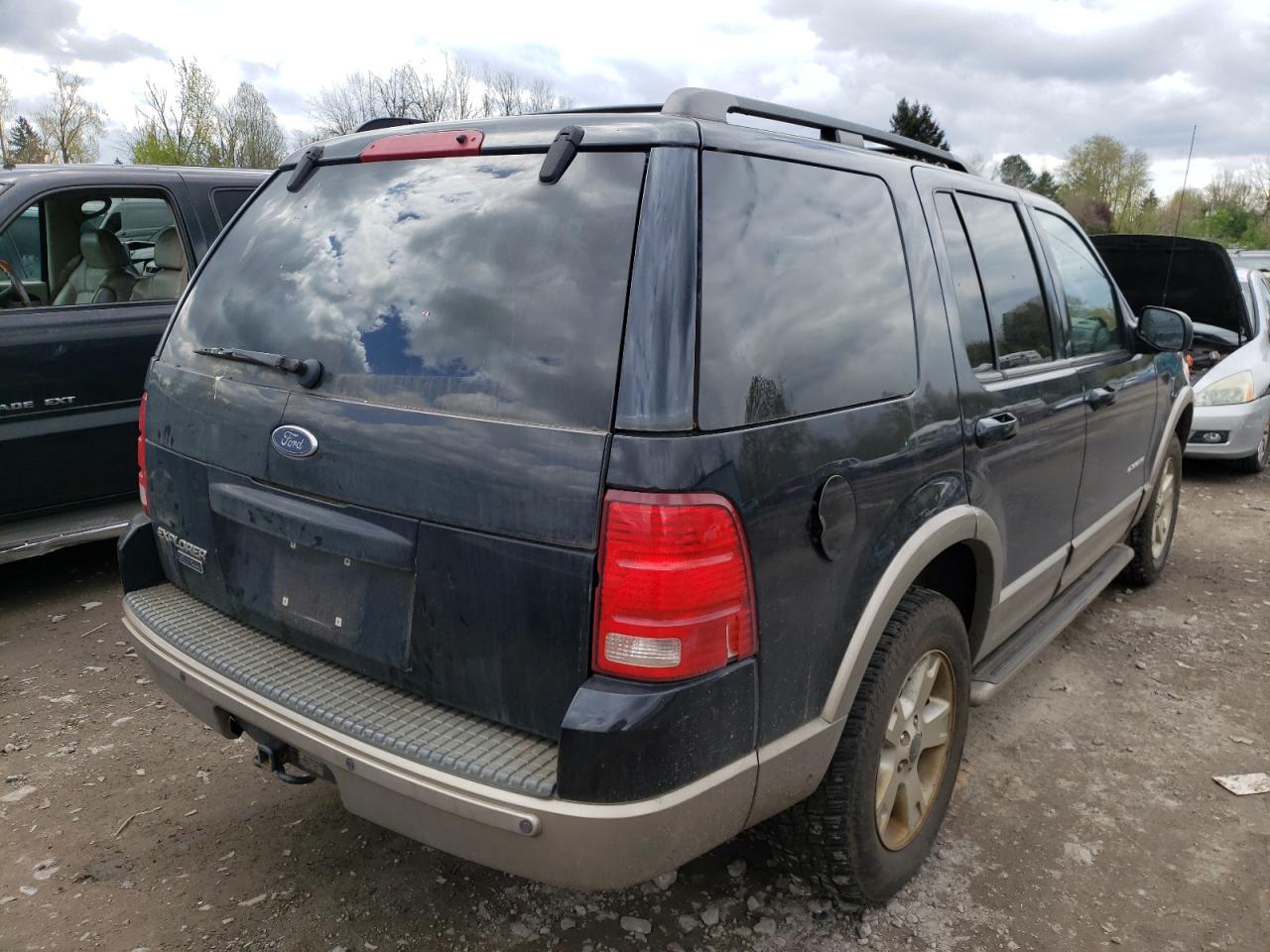 Photo 4 from auction – 2004 FORD EXPLORER E with VIN 1FMZU74K34UB97739