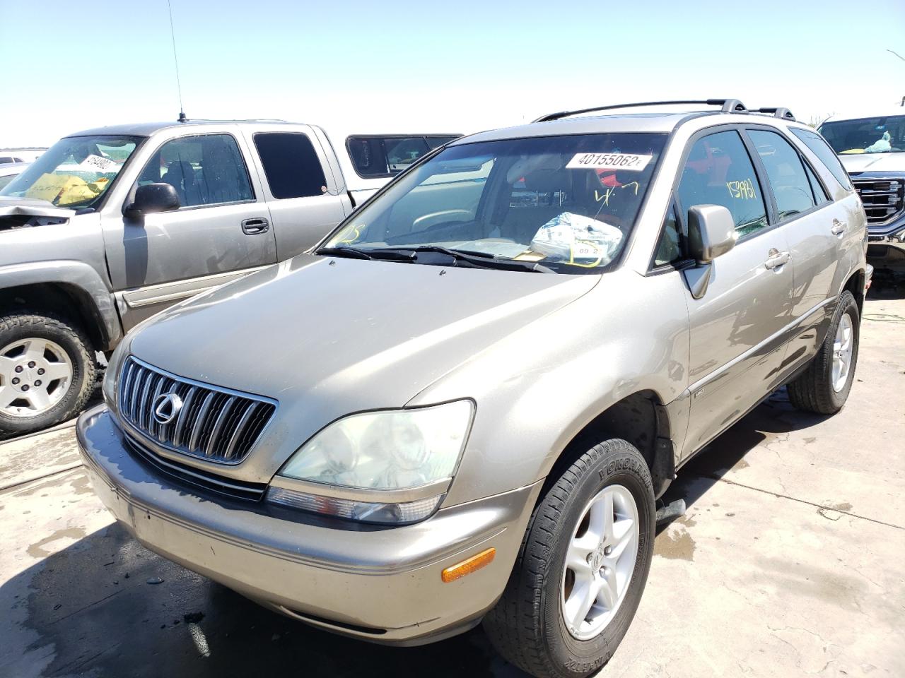 Photo 2 from auction – 2001 LEXUS RX 300 with VIN JTJHF10U210190960