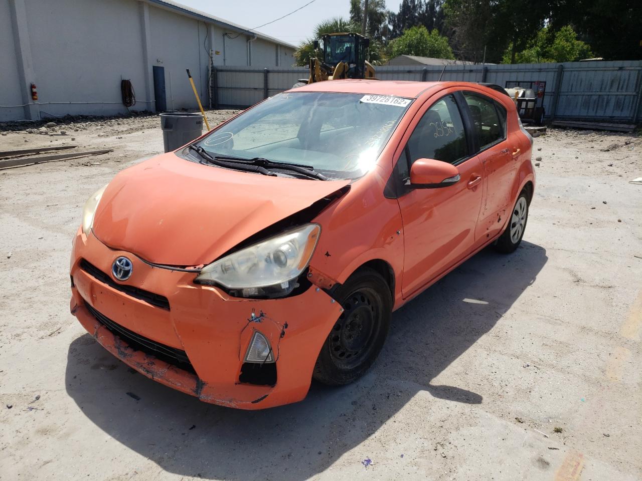 Photo 2 from auction – 2013 TOYOTA PRIUS C with VIN JTDKDTB38D1031759