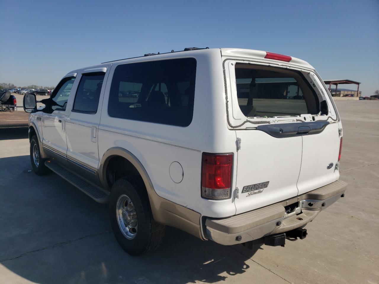 Photo 3 from auction – 2002 FORD EXCURSION with VIN 1FMSU43F92EB79080