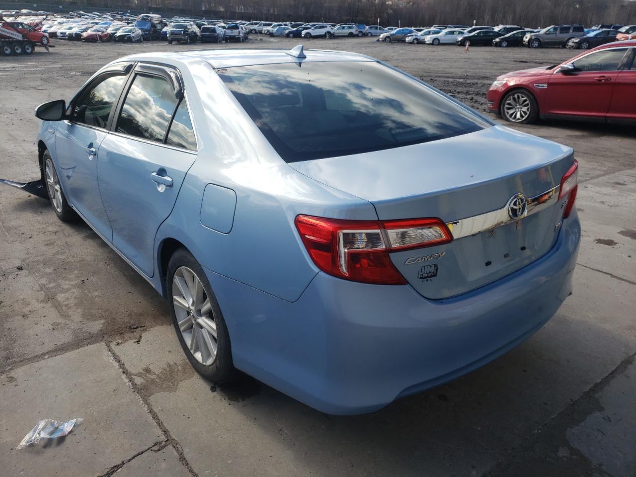 Photo 3 from auction – 2012 TOYOTA CAMRY HYBR with VIN 4T1BD1FK3CU042019