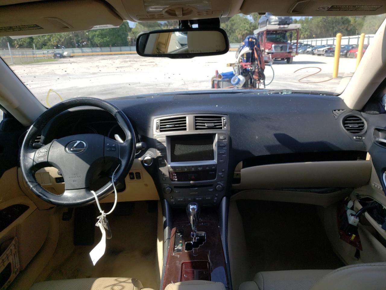 Photo 9 from auction – 2006 LEXUS IS 250 with VIN JTHBK262265018890