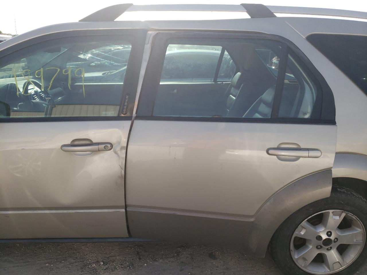 Photo 9 from auction – 2006 FORD FREESTYLE with VIN 1FMDK031X6GA10482