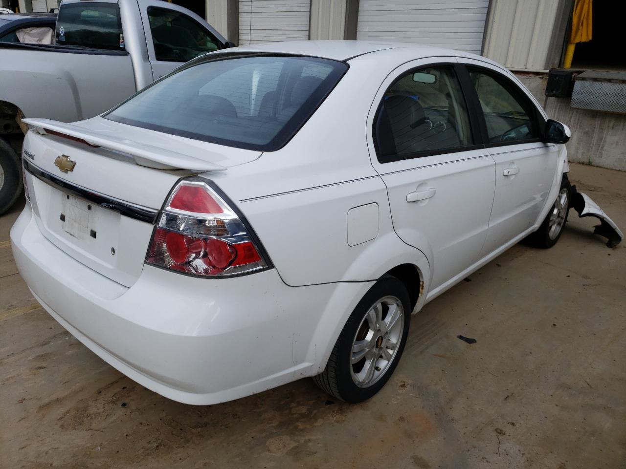 Photo 4 from auction – 2011 CHEVROLET AVEO LT with VIN KL1TG5DEXBB117160