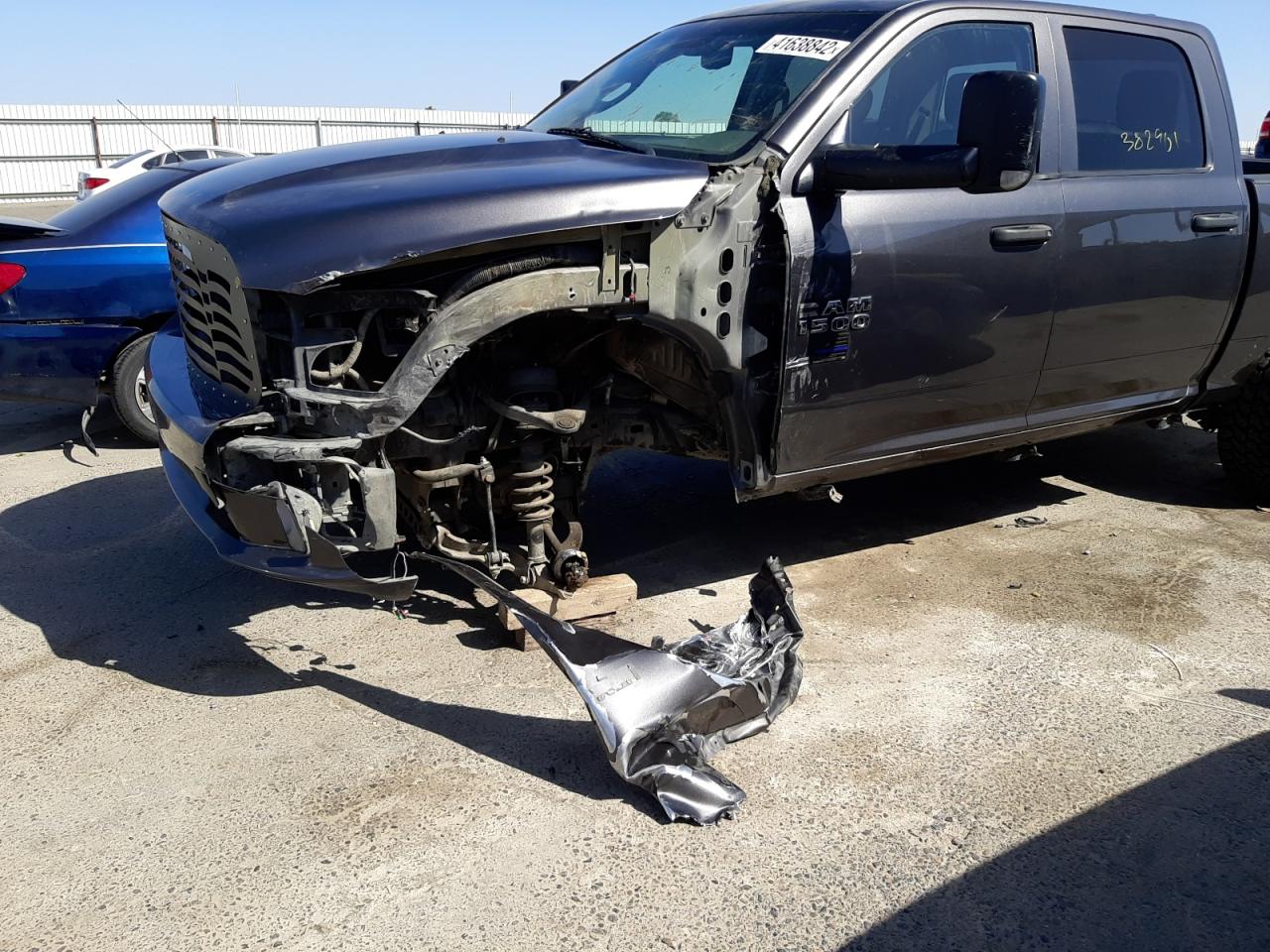 Photo 9 from auction – 2014 RAM 1500 ST with VIN 1C6RR7KT3ES361819