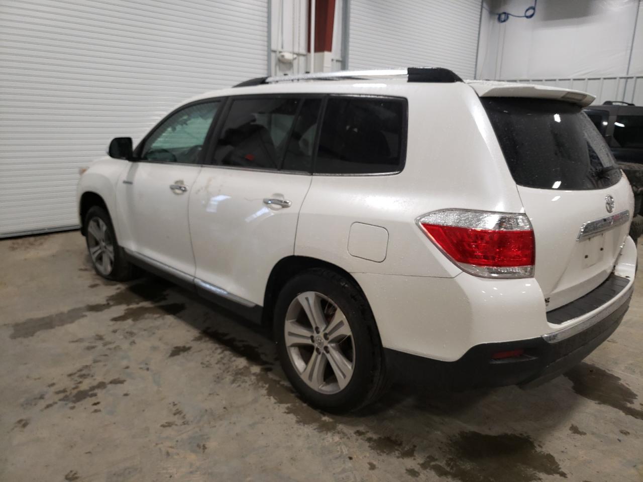 Photo 3 from auction – 2013 TOYOTA HIGHLANDER with VIN 5TDDK3EH4DS245995