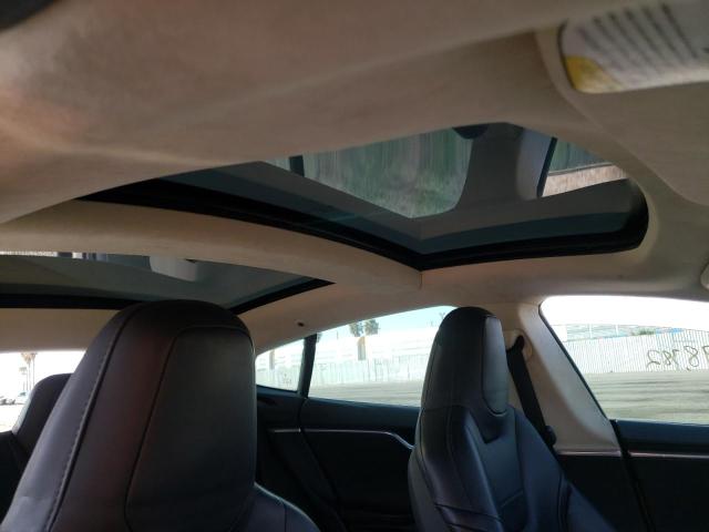 Photo 9 from auction – 2016 TESLA MODEL S with VIN 5YJSA1E20GF160882