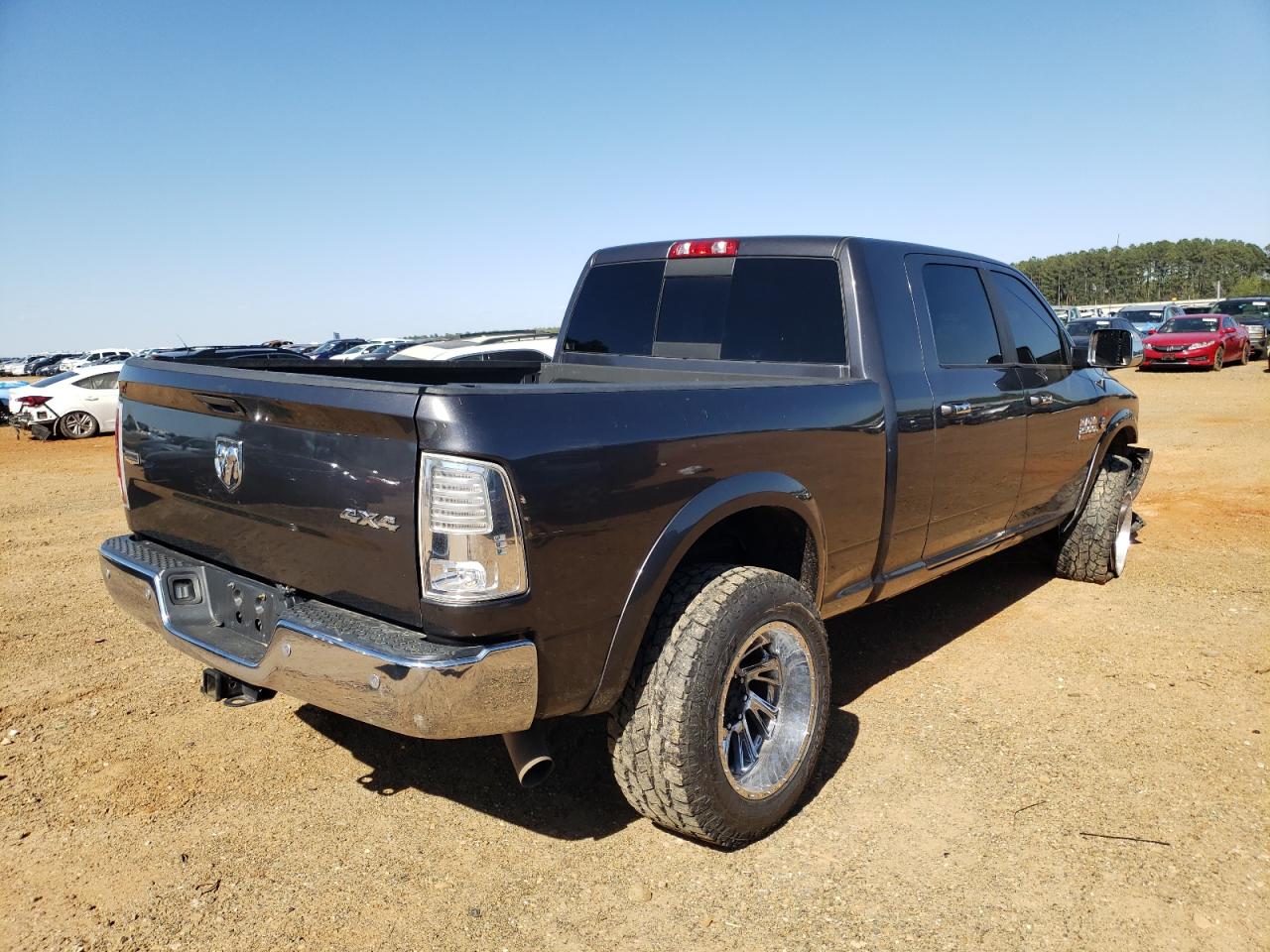 Photo 4 from auction – 2016 RAM 2500 LARAM with VIN 3C6UR5NL6GG314529