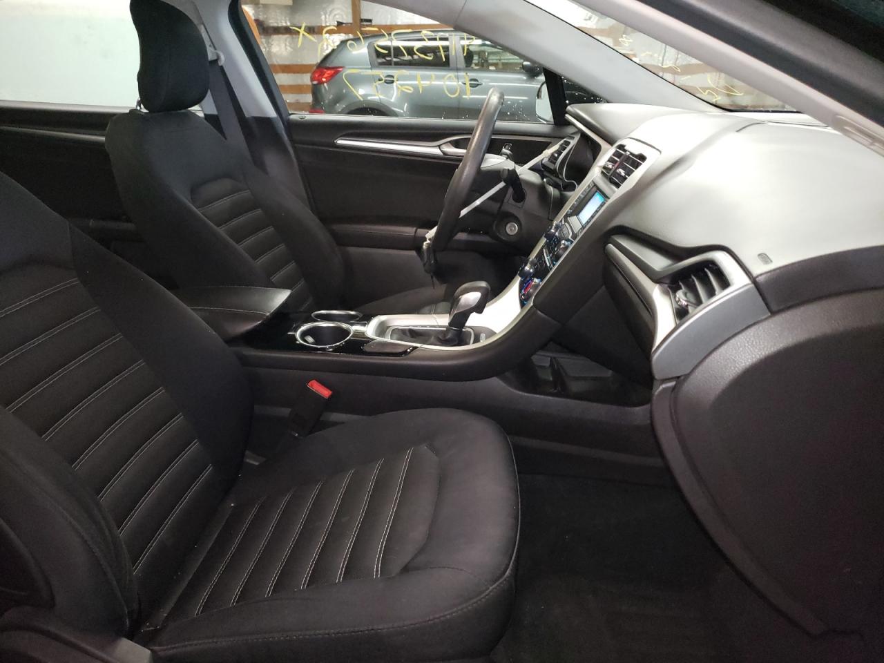 Photo 5 from auction – 2014 FORD FUSION SE with VIN 3FA6P0H77ER121998
