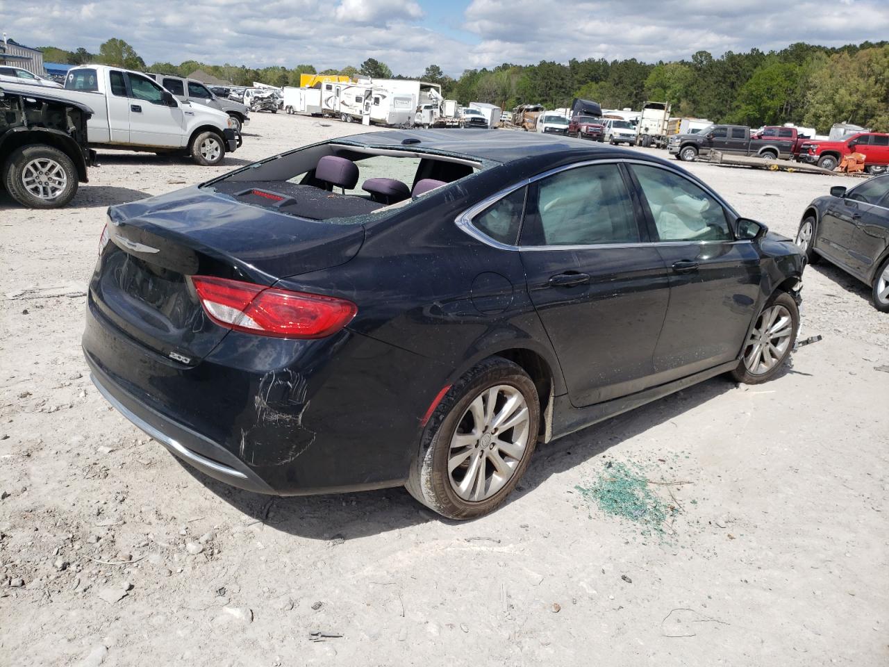 Photo 4 from auction – 2015 CHRYSLER 200 LIMITE with VIN 1C3CCCABXFN633420