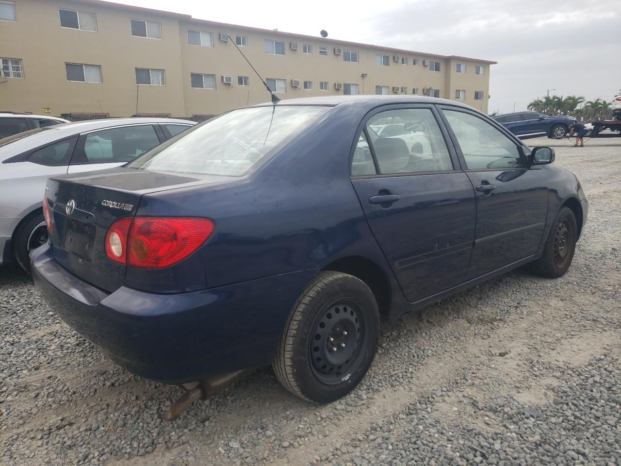 Photo 4 from auction – 2004 TOYOTA COROLLA CE with VIN 2T1BR32E54C173050