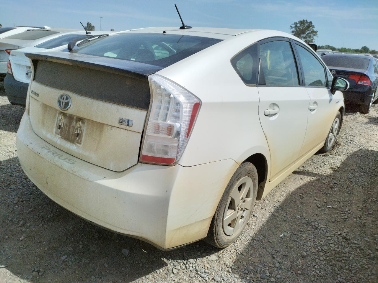 Photo 4 from auction – 2011 TOYOTA PRIUS with VIN JTDKN3DU3B5373581