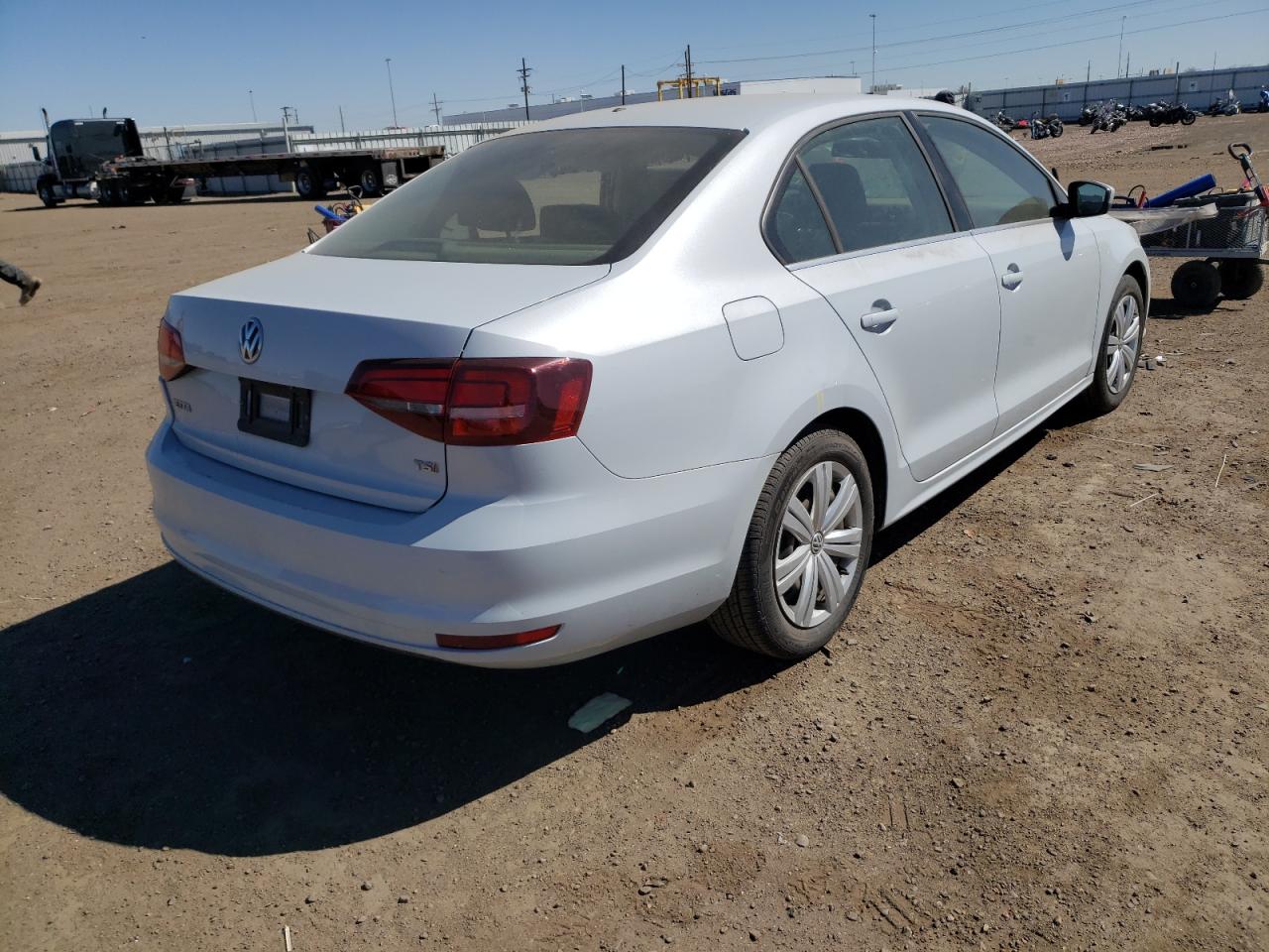 Photo 4 from auction – 2017 VOLKSWAGEN JETTA S with VIN 3VW2B7AJ6HM405112