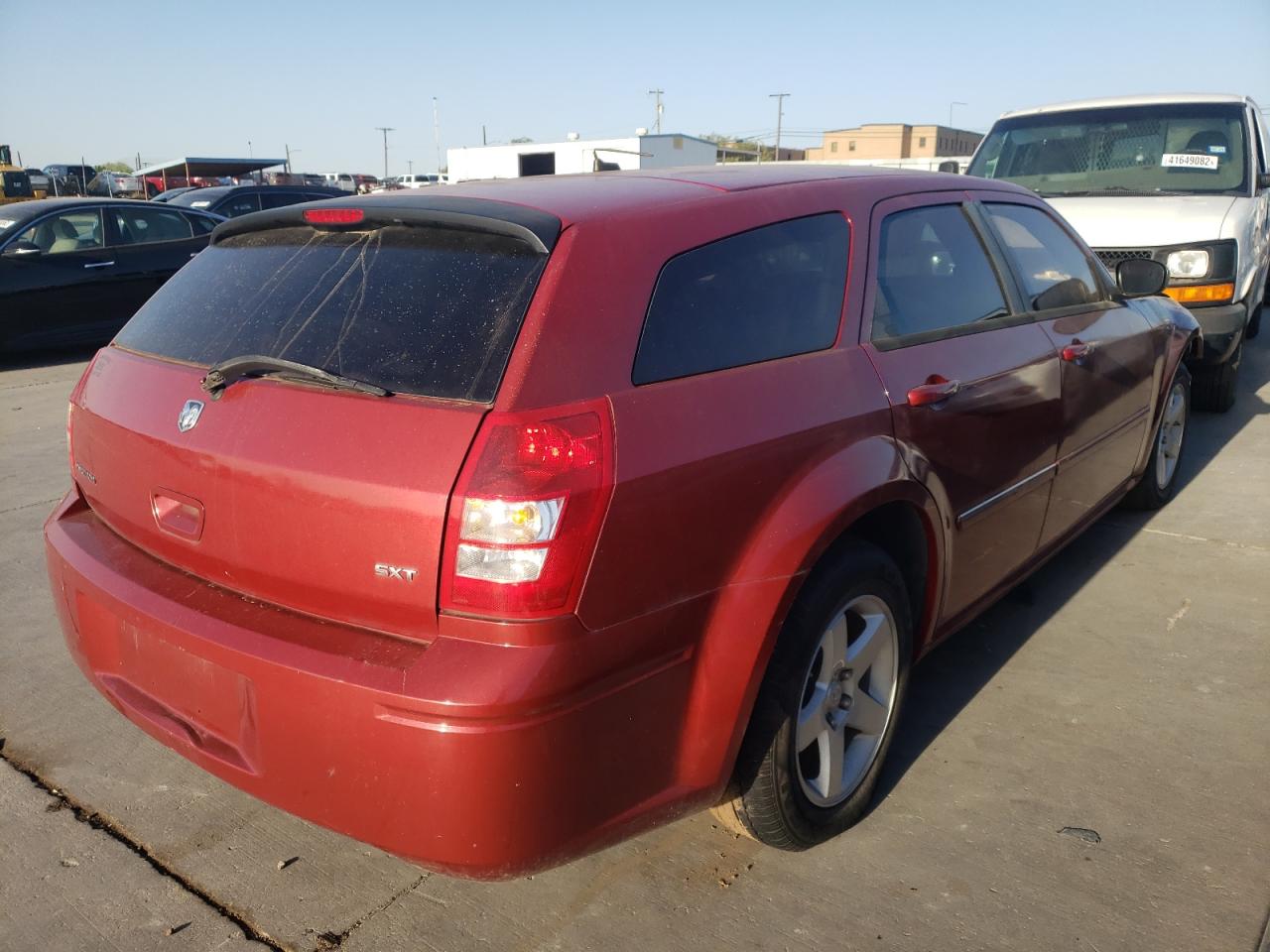 Photo 4 from auction – 2008 DODGE MAGNUM SXT with VIN 2D4FV37V58H188085