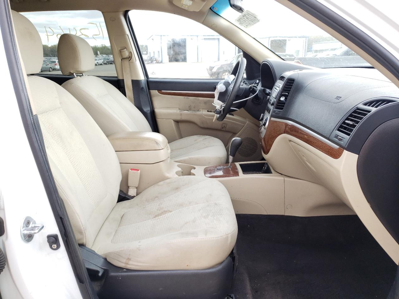 Photo 5 from auction – 2008 HYUNDAI SANTA FE G with VIN 5NMSG13D58H220089