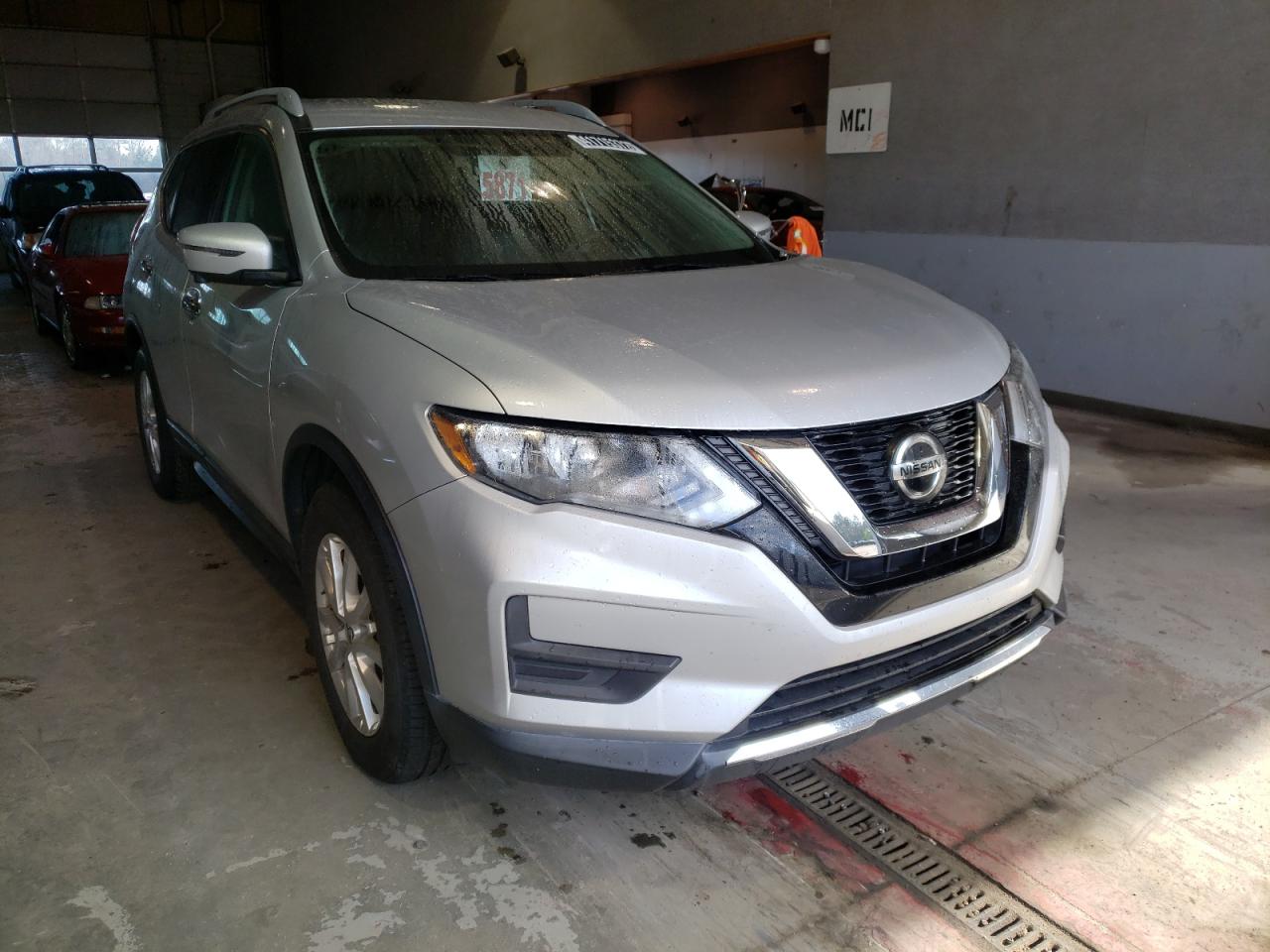 NISSAN ROGUE S 2018 with VIN 5N1AT2MT8JC705359 - Photo from auction