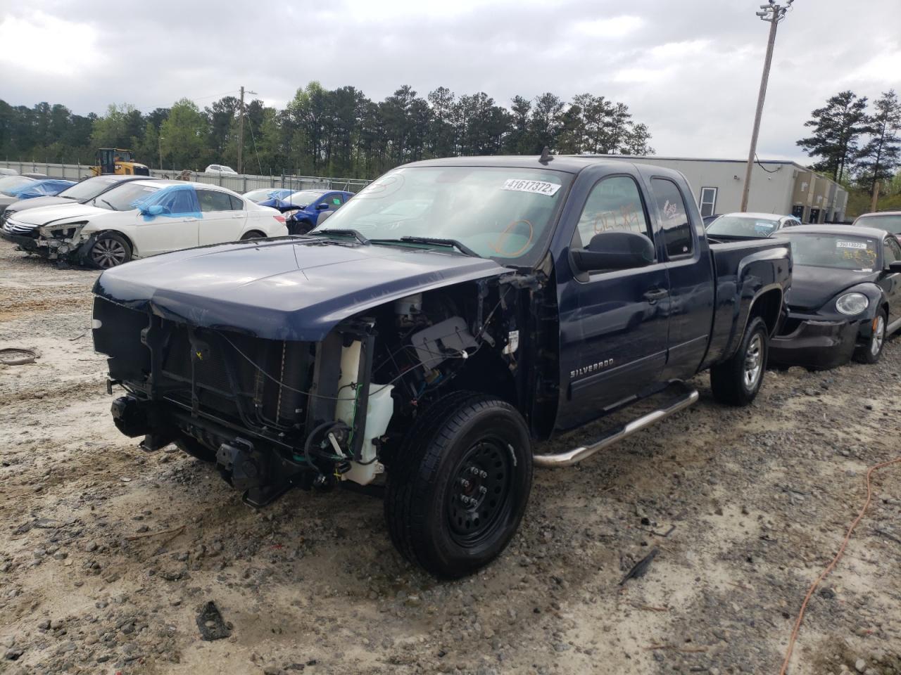 Photo 2 from auction – 2011 CHEVROLET SILVERADO with VIN 1GCRCREA5BZ447457