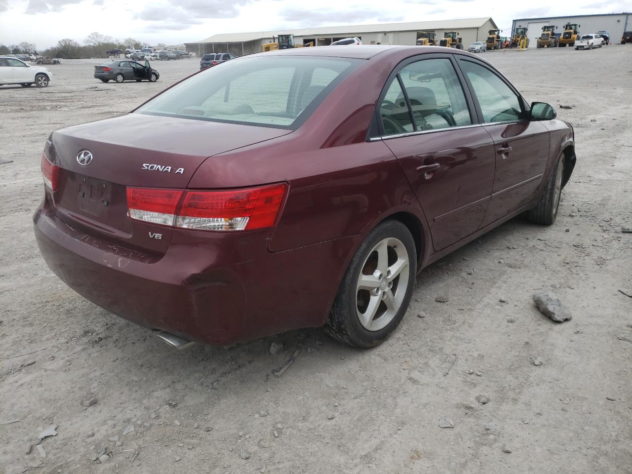 Photo 4 from auction – 2007 HYUNDAI SONATA SE with VIN 5NPEU46F37H201367