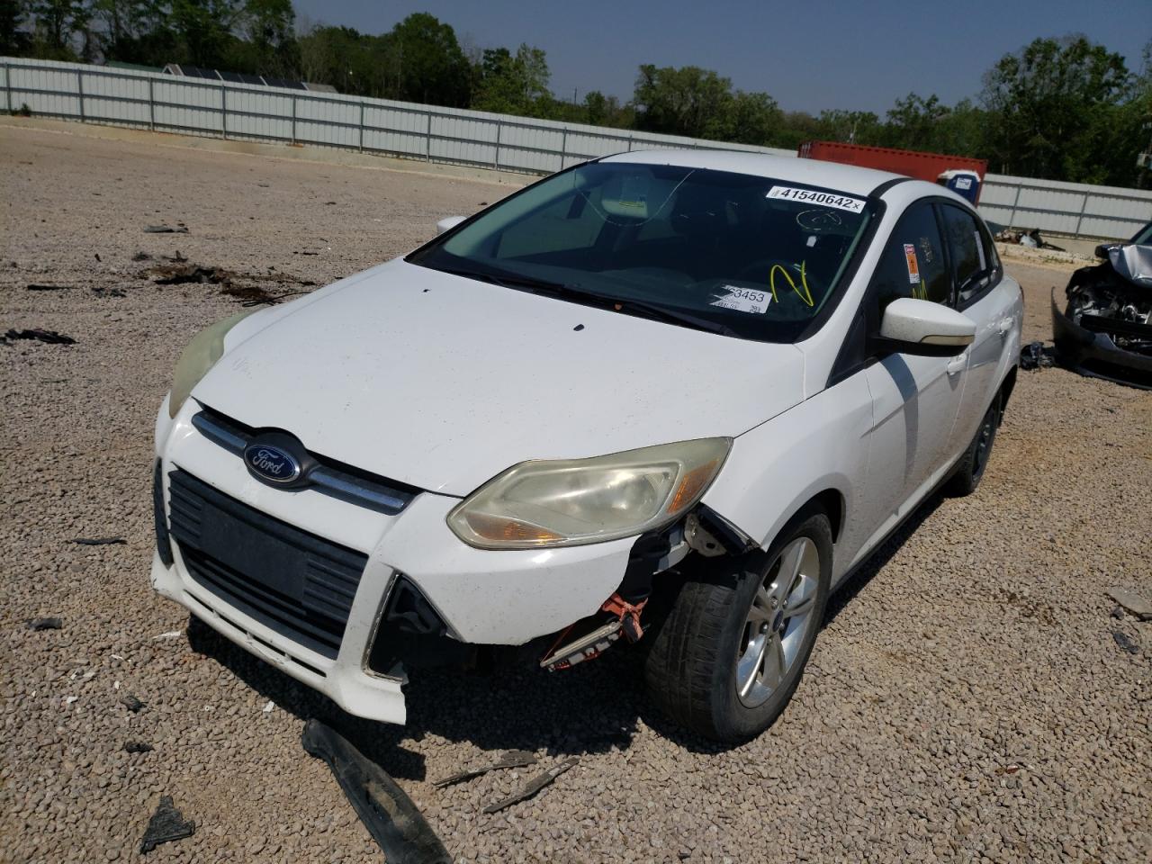 Photo 2 from auction – 2014 FORD FOCUS SE with VIN 1FADP3F22EL225801