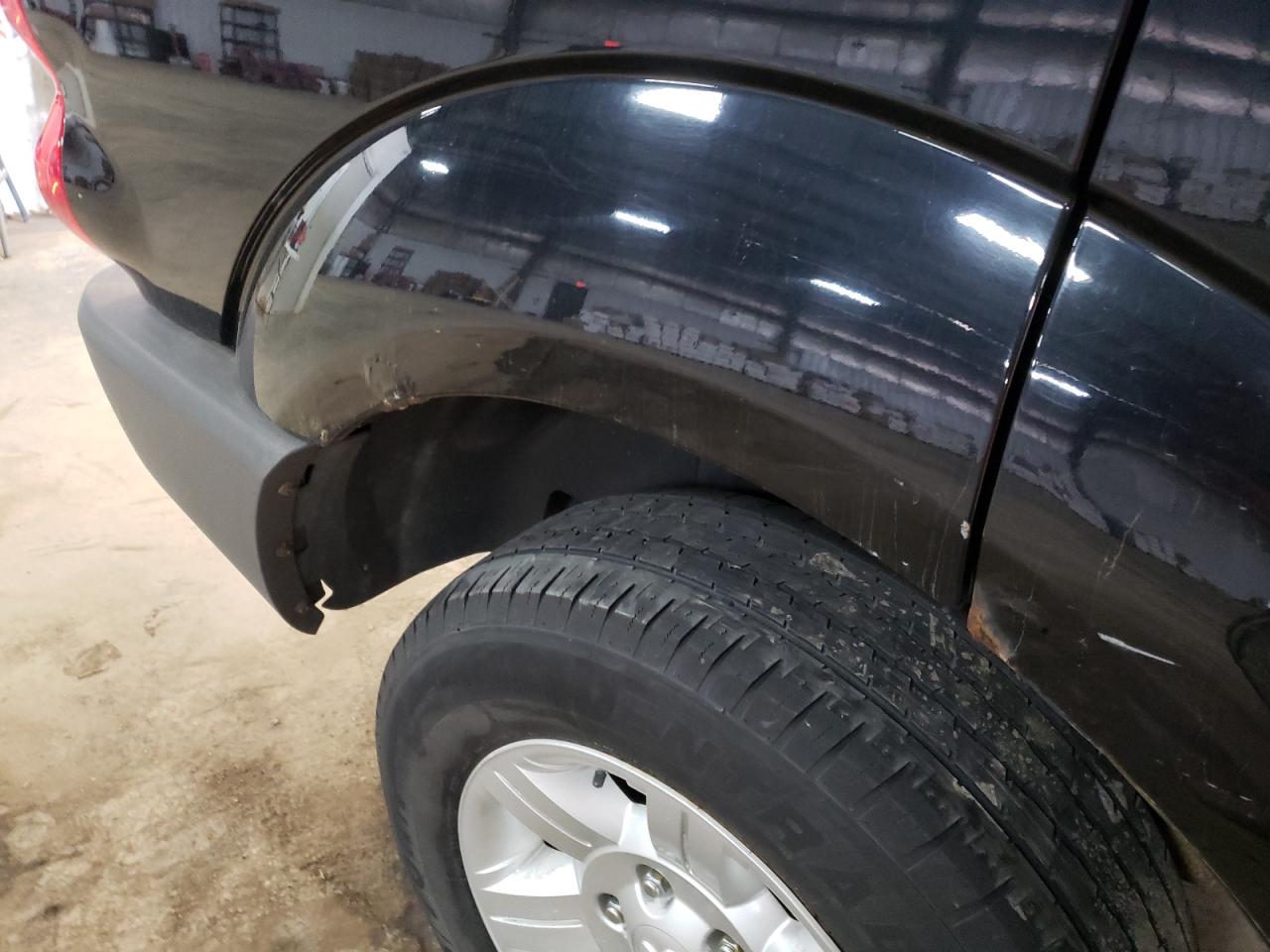 Photo 9 from auction – 2005 DODGE DURANGO ST with VIN 1D4HD38K05F608249