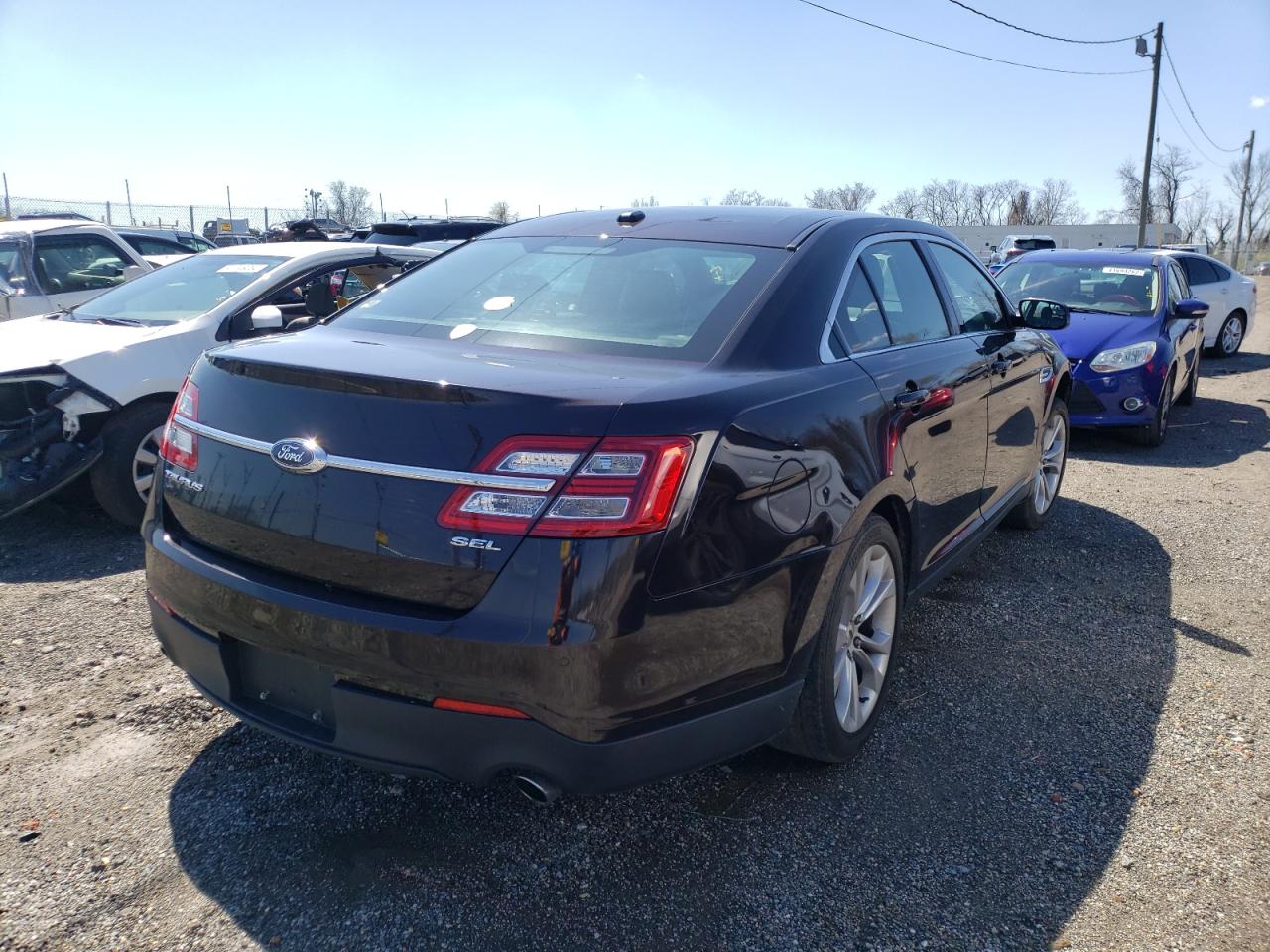 Photo 4 from auction – 2013 FORD TAURUS SEL with VIN 1FAHP2E87DG151865
