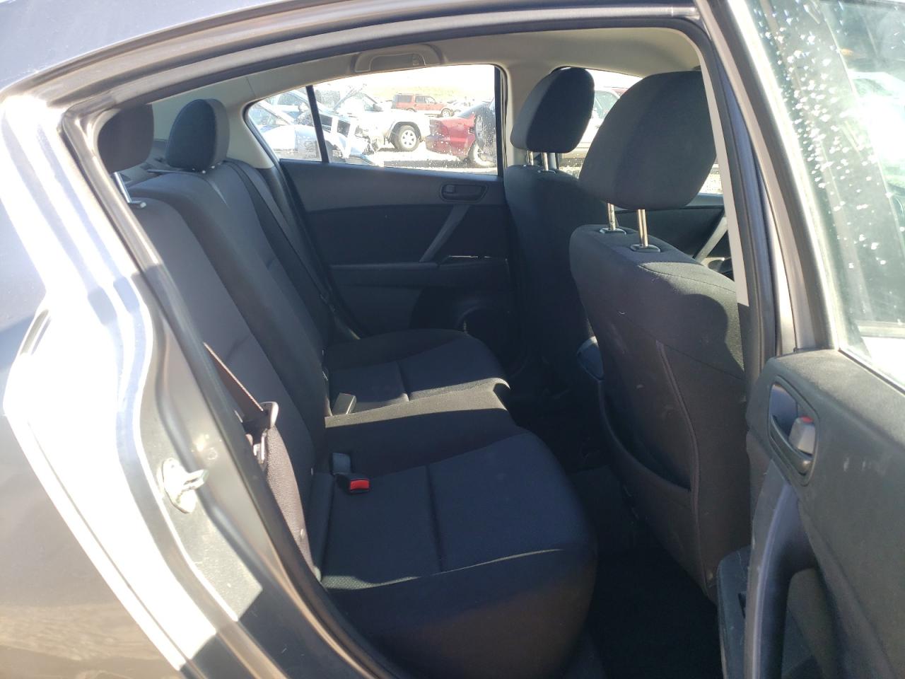 Photo 6 from auction – 2010 MAZDA 3 I with VIN JM1BL1SG0A1272706