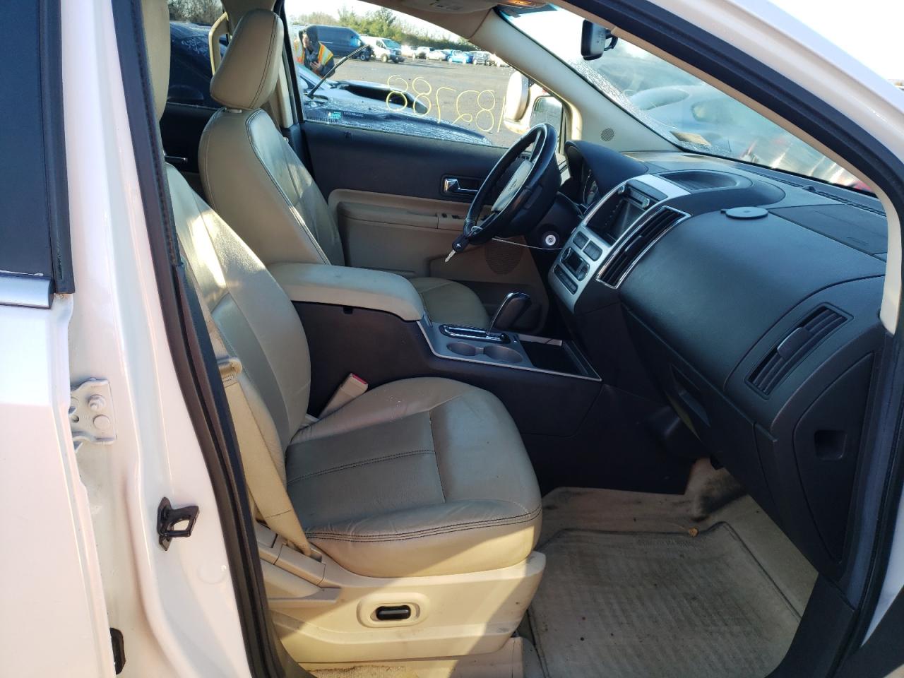 Photo 5 from auction – 2010 FORD EDGE LIMIT with VIN 2FMDK3KC2ABA69157