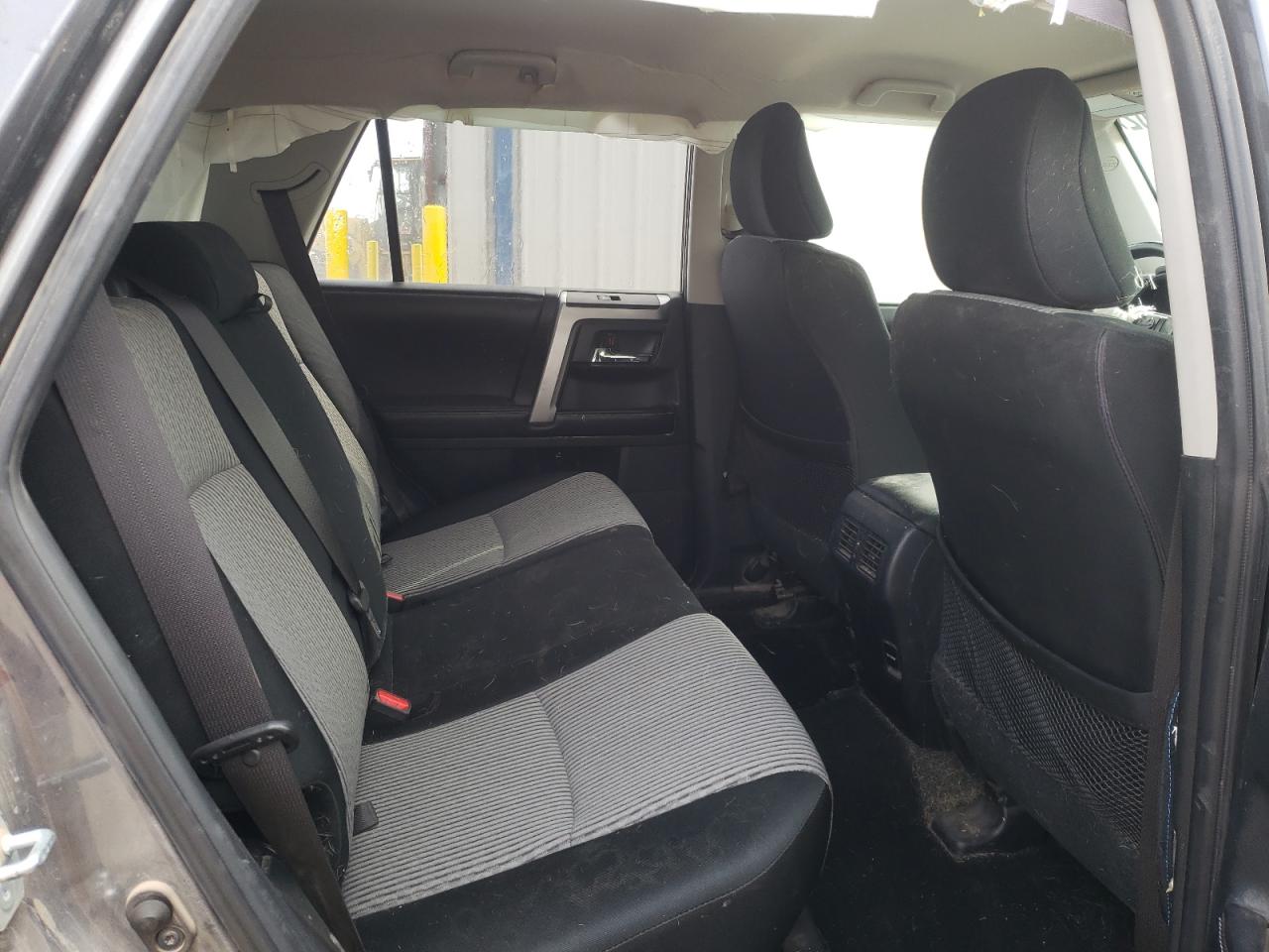 Photo 6 from auction – 2016 TOYOTA 4RUNNER SR with VIN JTEBU5JR9G5406231