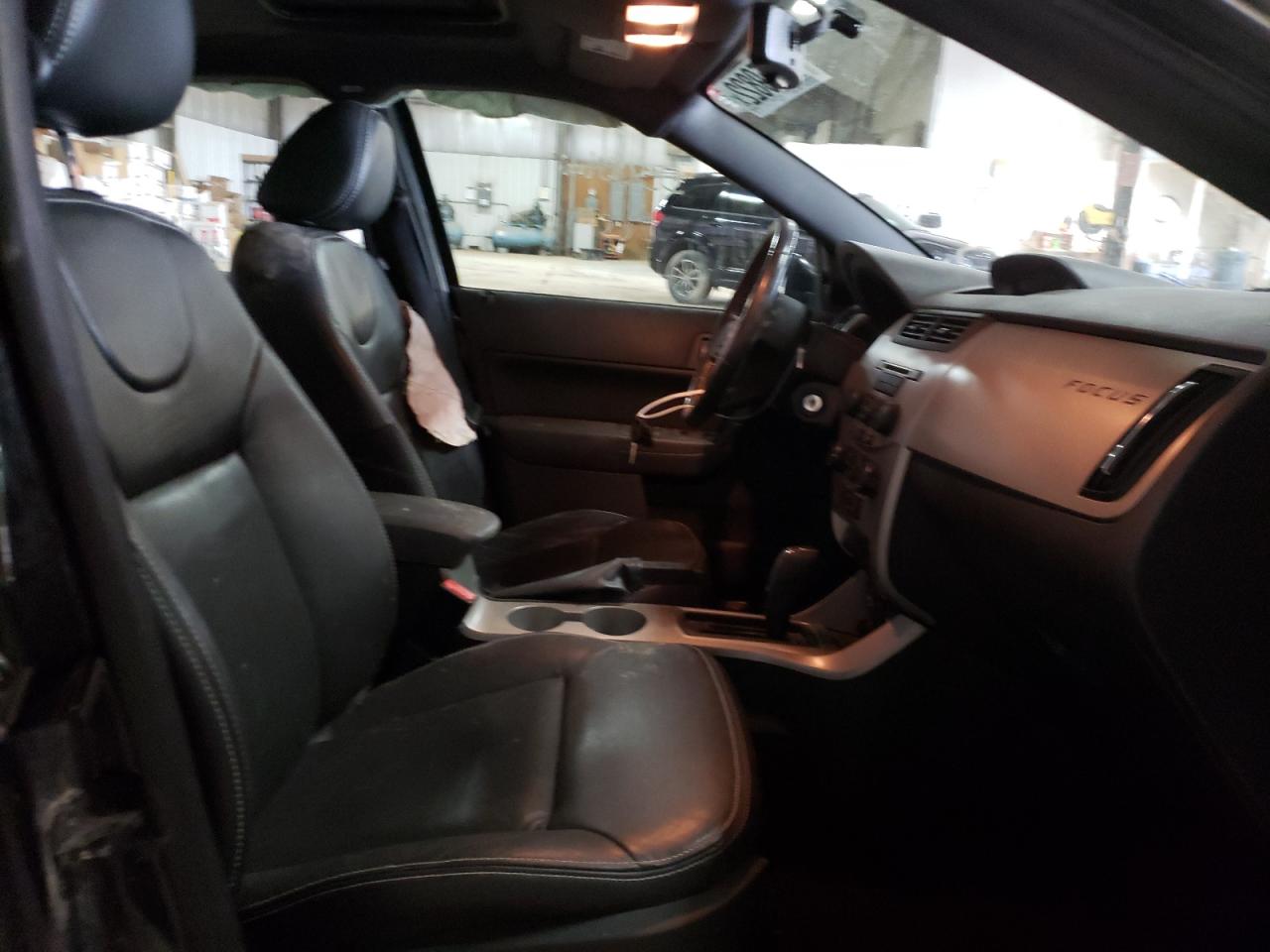 Photo 5 from auction – 2008 FORD FOCUS SE with VIN 1FAHP35N58W196438
