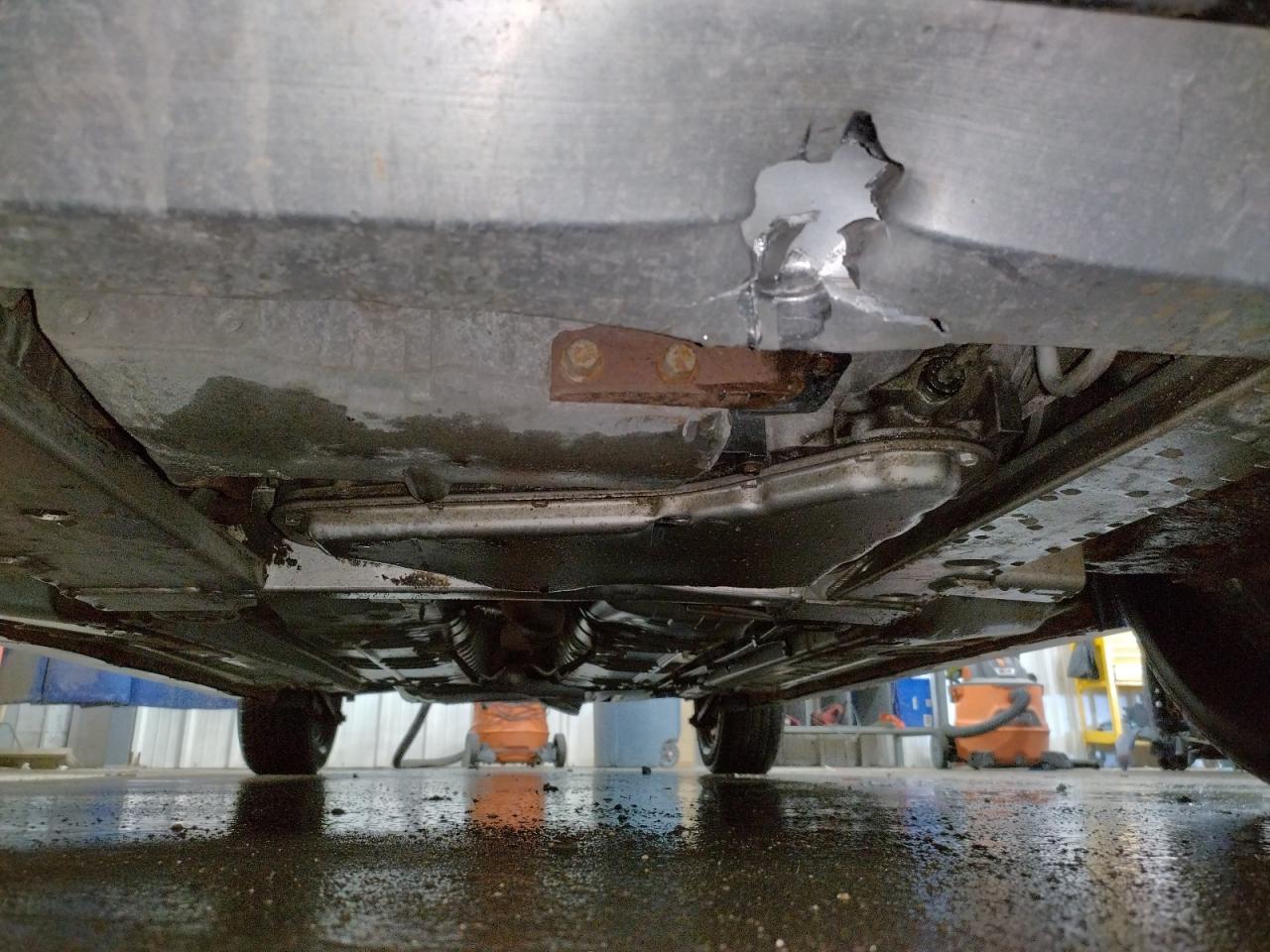 Photo 9 from auction – 2005 BUICK LACROSSE C with VIN 2G4WC532151326005