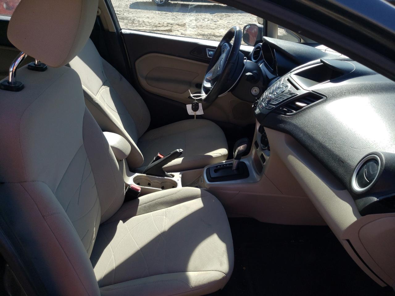 Photo 5 from auction – 2016 FORD FIESTA SE with VIN 3FADP4BJ0GM110859