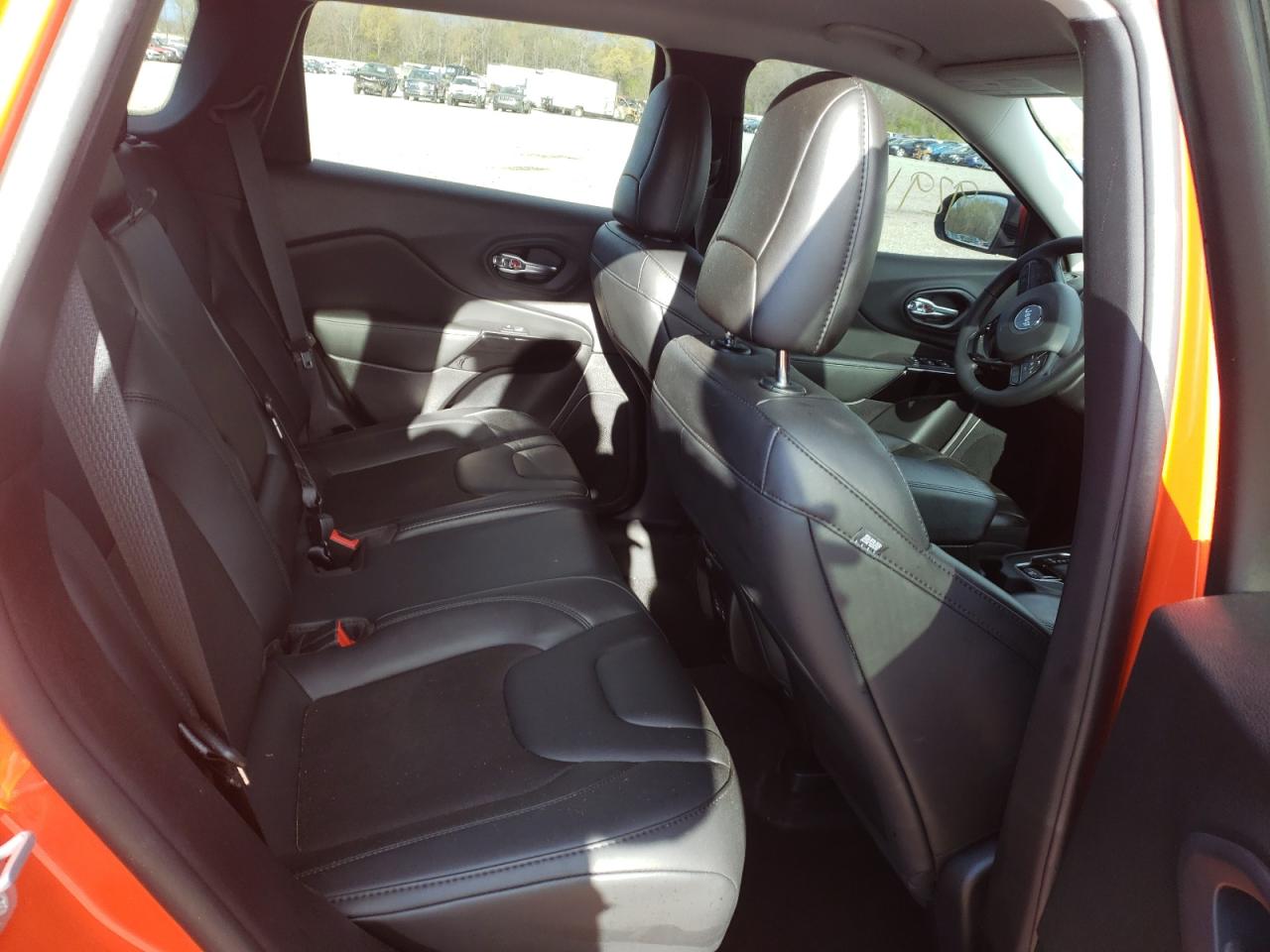 Photo 6 from auction – 2021 JEEP CHEROKEE L with VIN 1C4PJLLB4MD211761