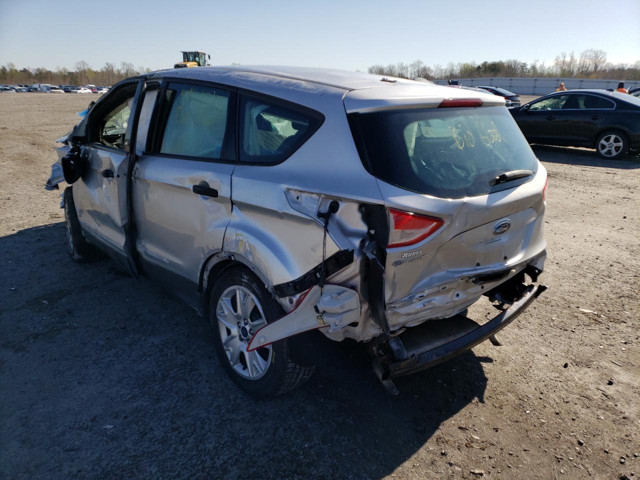 Photo 3 from auction – 2013 FORD ESCAPE S with VIN 1FMCU0F75DUC09752