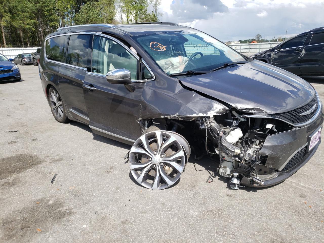 Photo 9 from auction – 2017 CHRYSLER PACIFICA with VIN 2C4RC1GG7HR822092