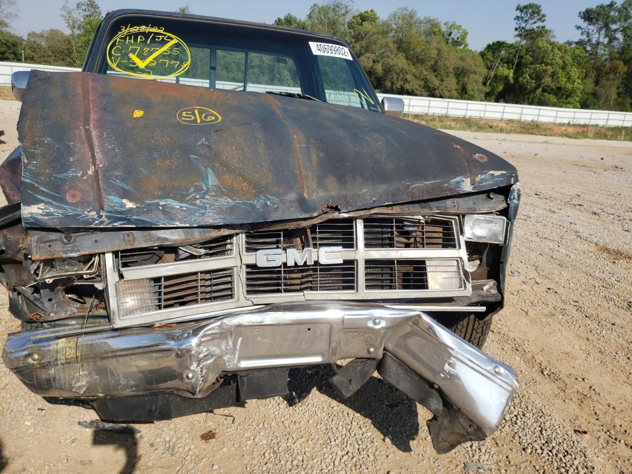 Photo 7 from auction – 1983 GMC C-10 with VIN 1GTDC14H0DJ502778
