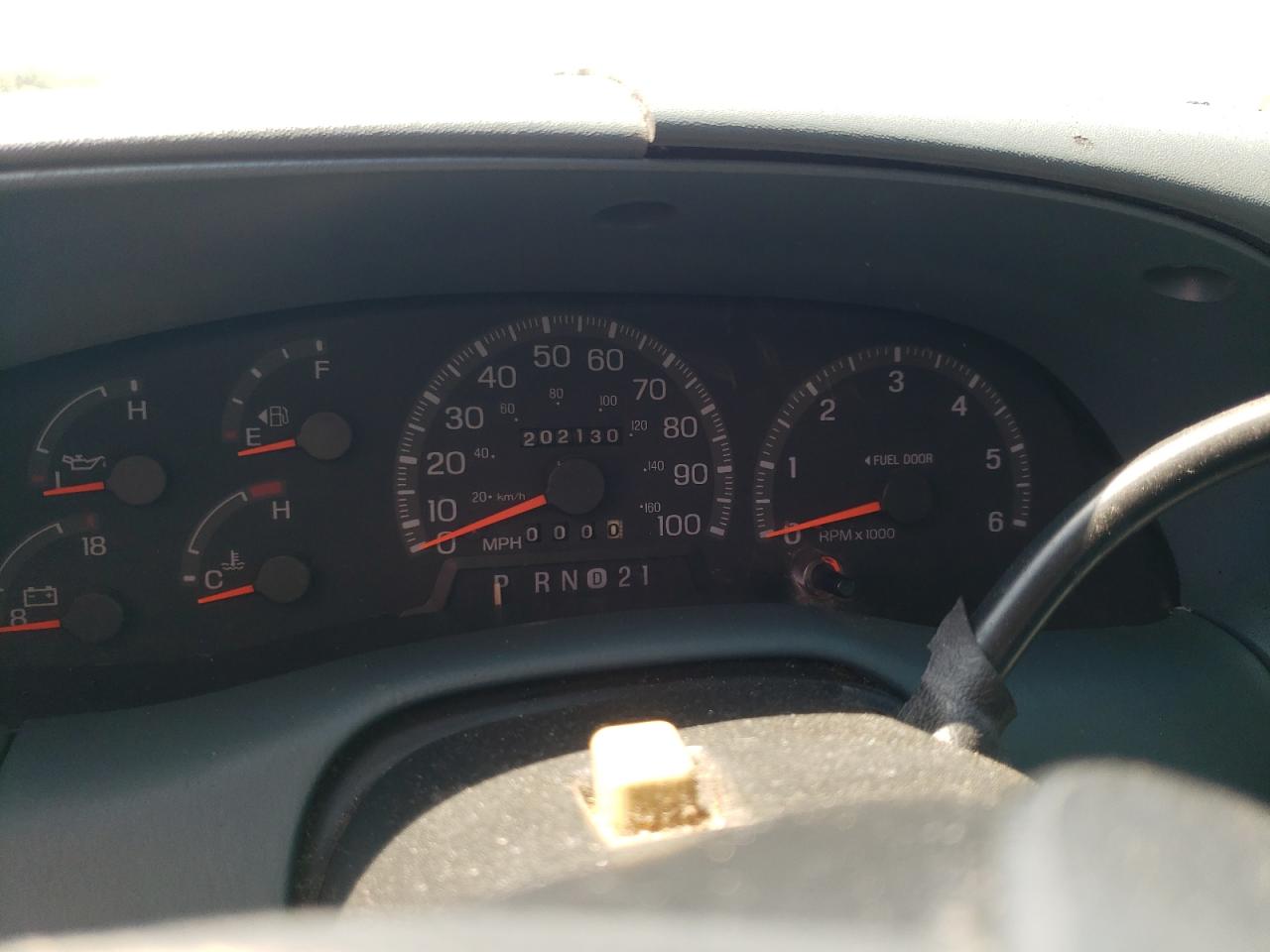 Photo 8 from auction – 1997 FORD F150 with VIN 1FTDX17W8VNB73787