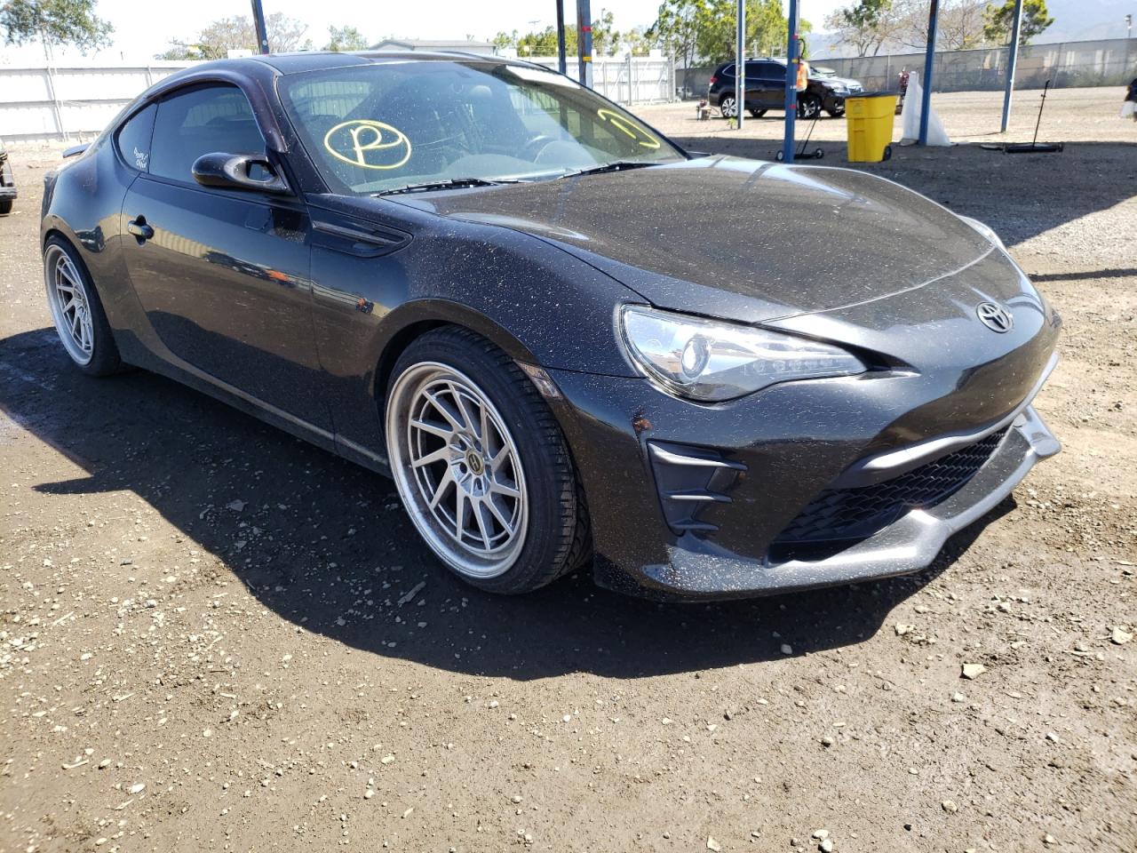 TOYOTA 86 BASE 2017 with VIN JF1ZNAA11H9700547 - Photo from auction