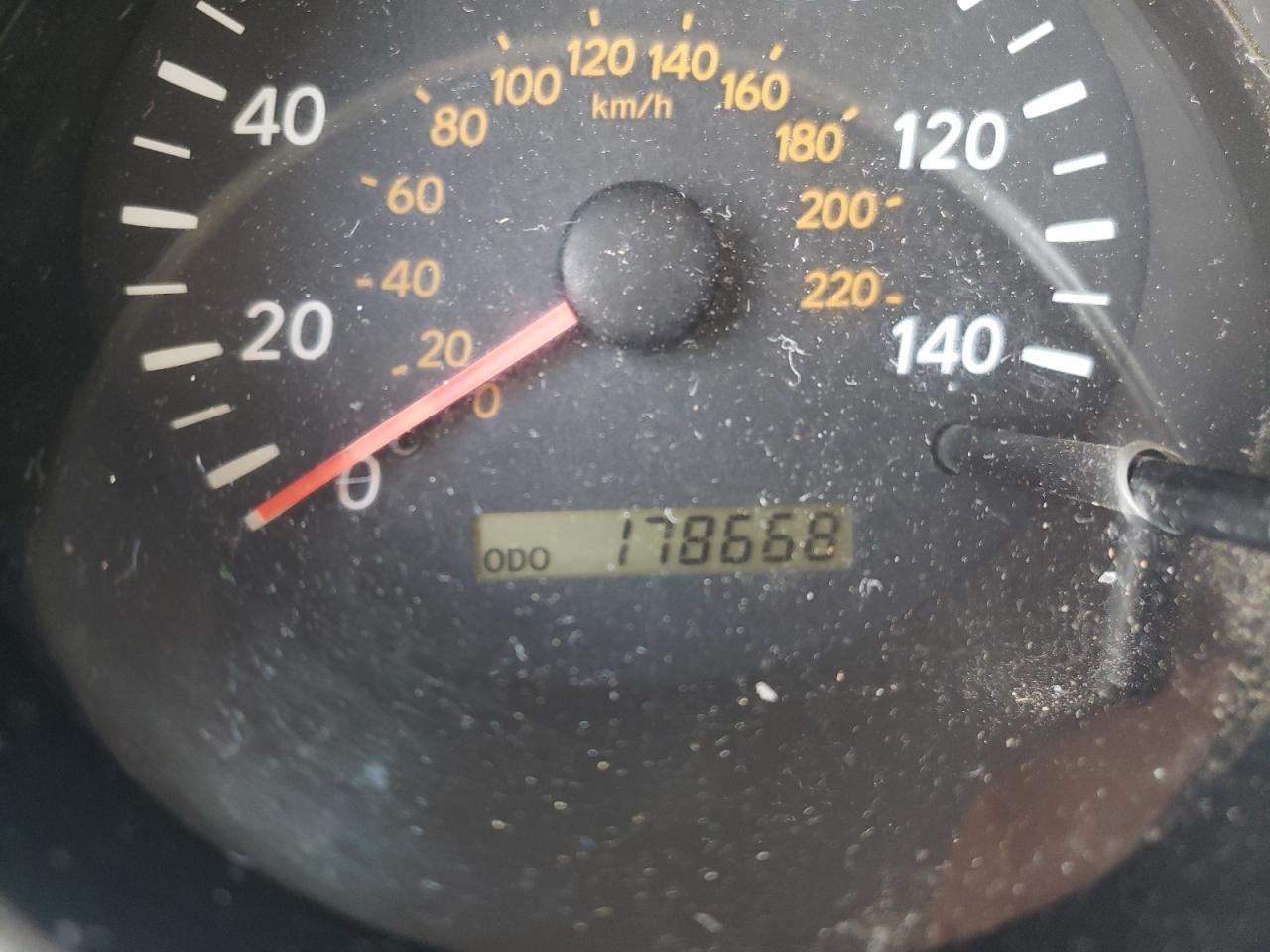صورة رقم 8 من المزاد - 2005 TOYOTA HIGHLANDER مع VIN JTEGP21A850047826