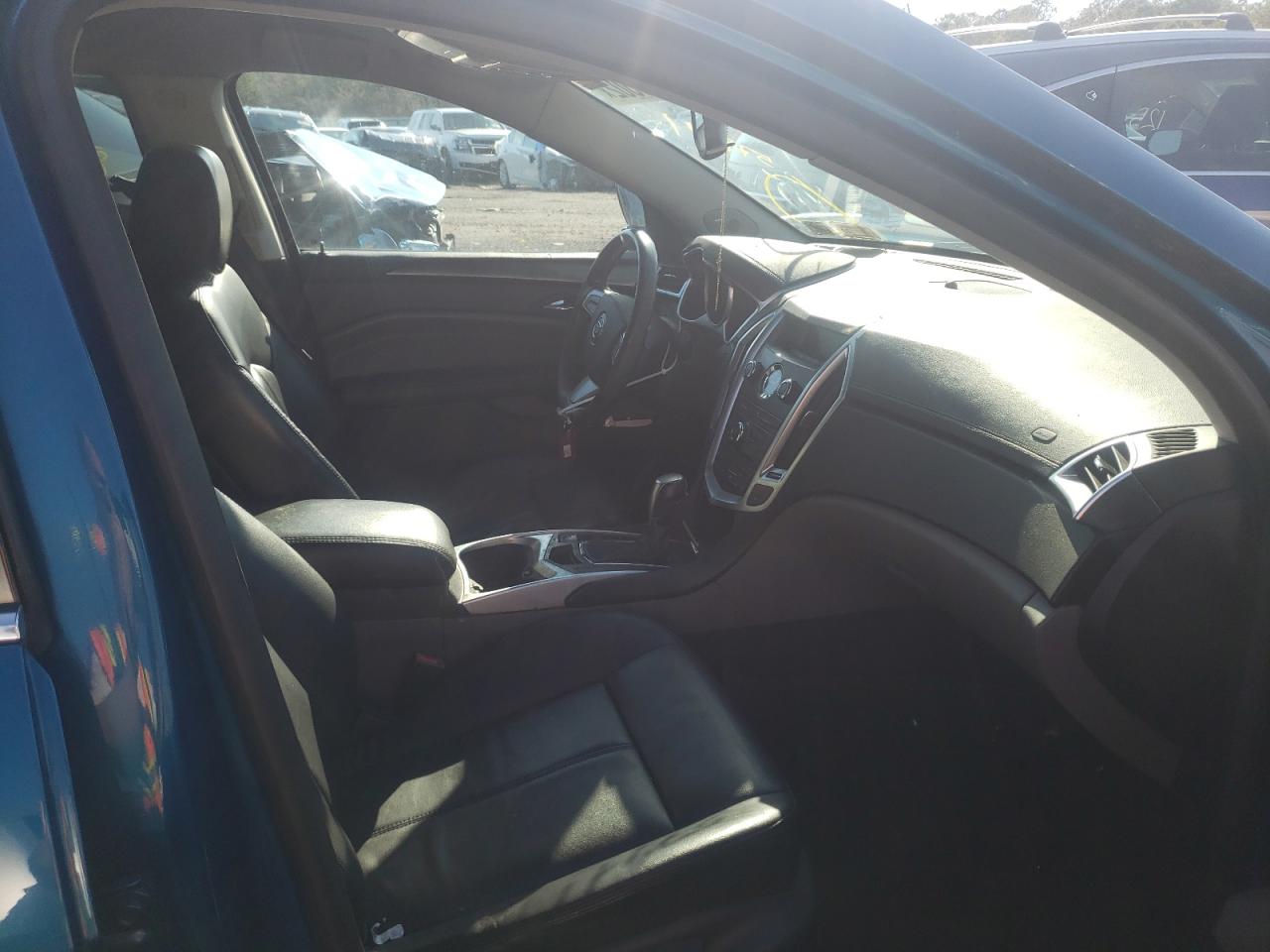Photo 5 from auction – 2010 CADILLAC SRX with VIN 3GYFNGEY0AS579711