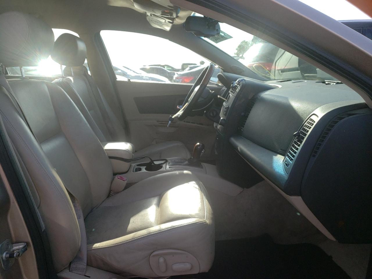 Photo 5 from auction – 2005 CADILLAC CTS HI FEA with VIN 1G6DP567950155896