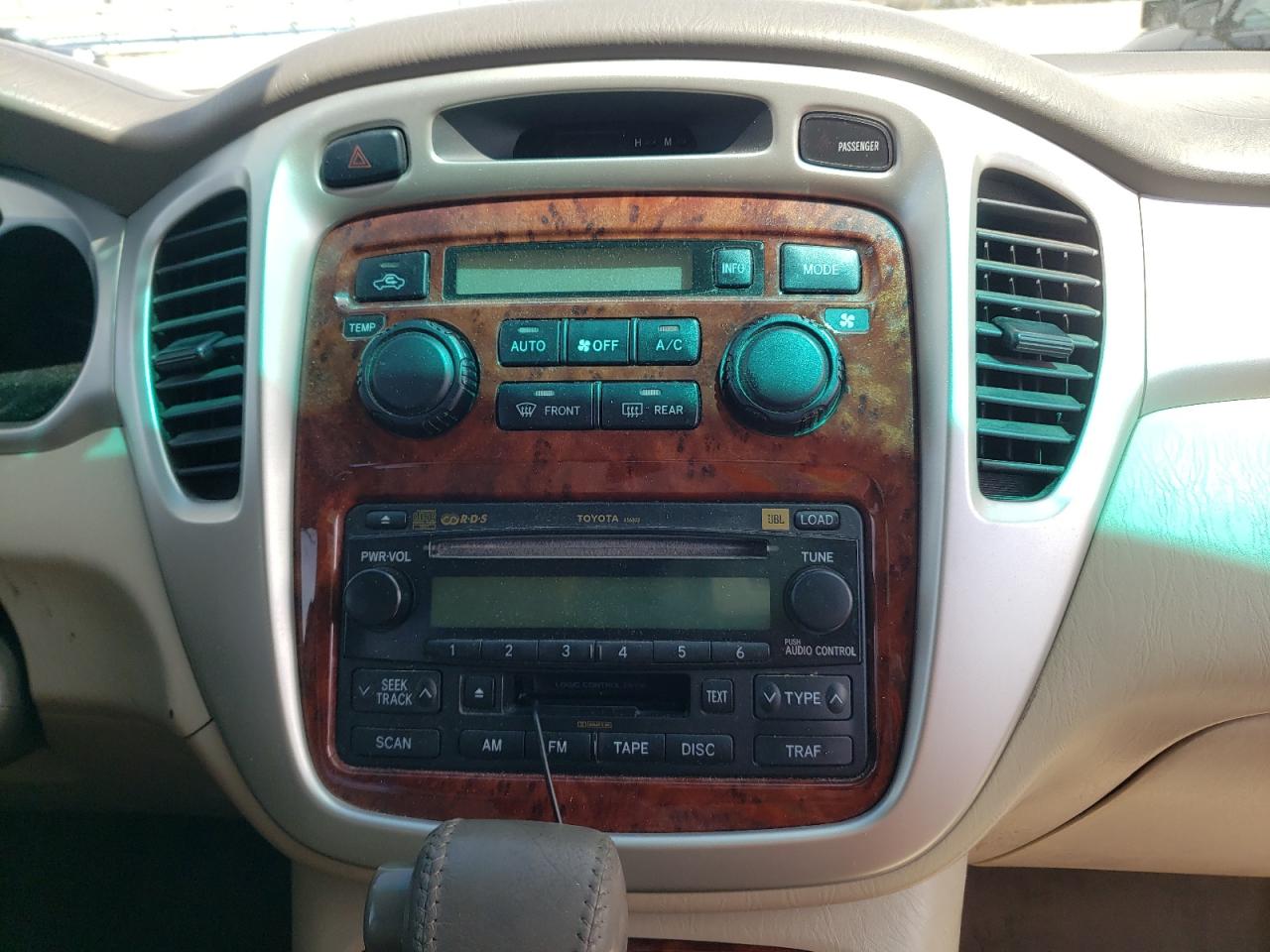 صورة رقم 9 من المزاد - 2006 TOYOTA HIGHLANDER مع VIN JTEEW21A560024936