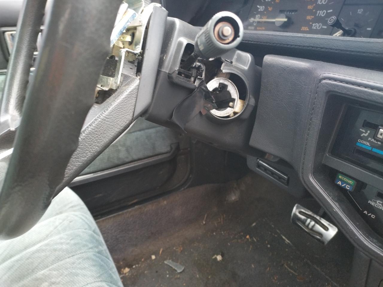 Photo 9 from auction – 1985 TOYOTA CAMRY DLX with VIN JT2SV12E2F0299551
