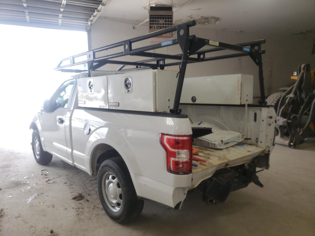 Photo 3 from auction – 2018 FORD F150 with VIN 1FTMF1CBXJFB10720