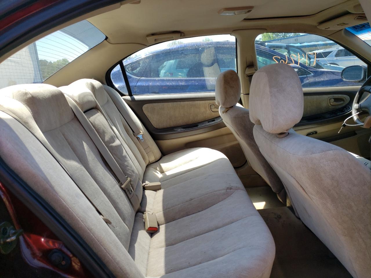 Photo 6 from auction – 2000 NISSAN MAXIMA GLE with VIN JN1CA31D7YT707333