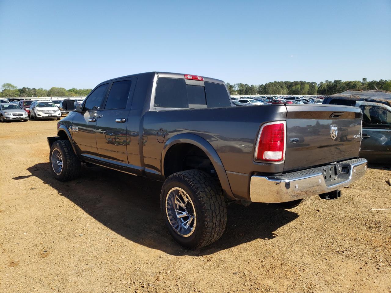 Photo 3 from auction – 2016 RAM 2500 LARAM with VIN 3C6UR5NL6GG314529