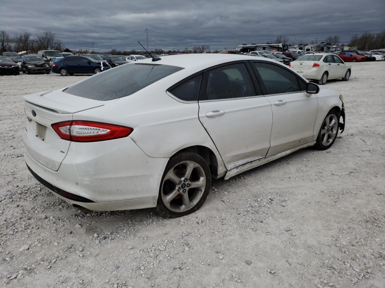 Photo 4 from auction – 2015 FORD FUSION SE with VIN 1FA6P0H75F5113791