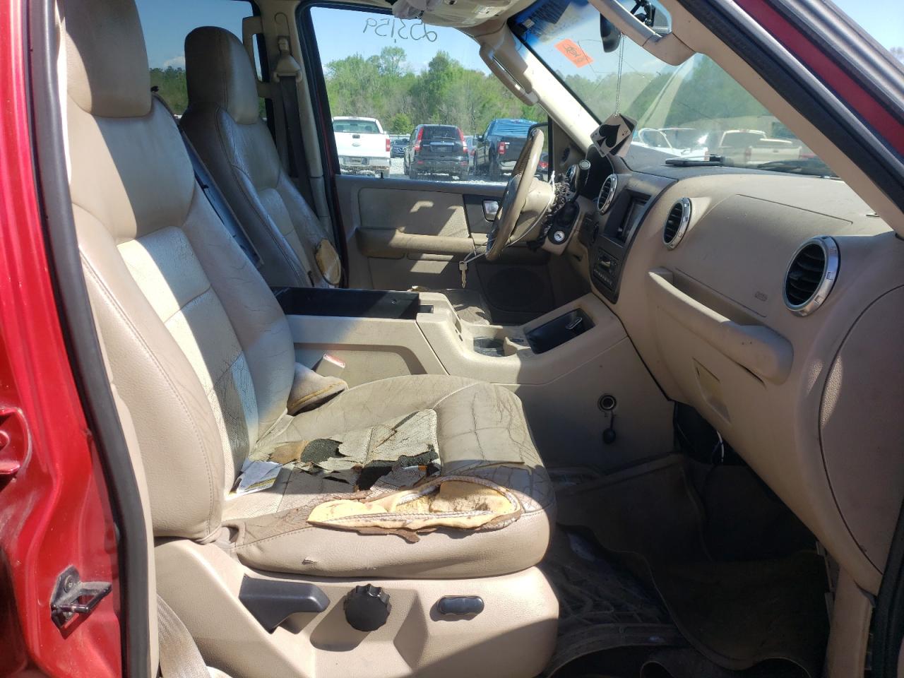 Photo 5 from auction – 2003 FORD EXPEDITION with VIN 1FMFU18L83LC30550