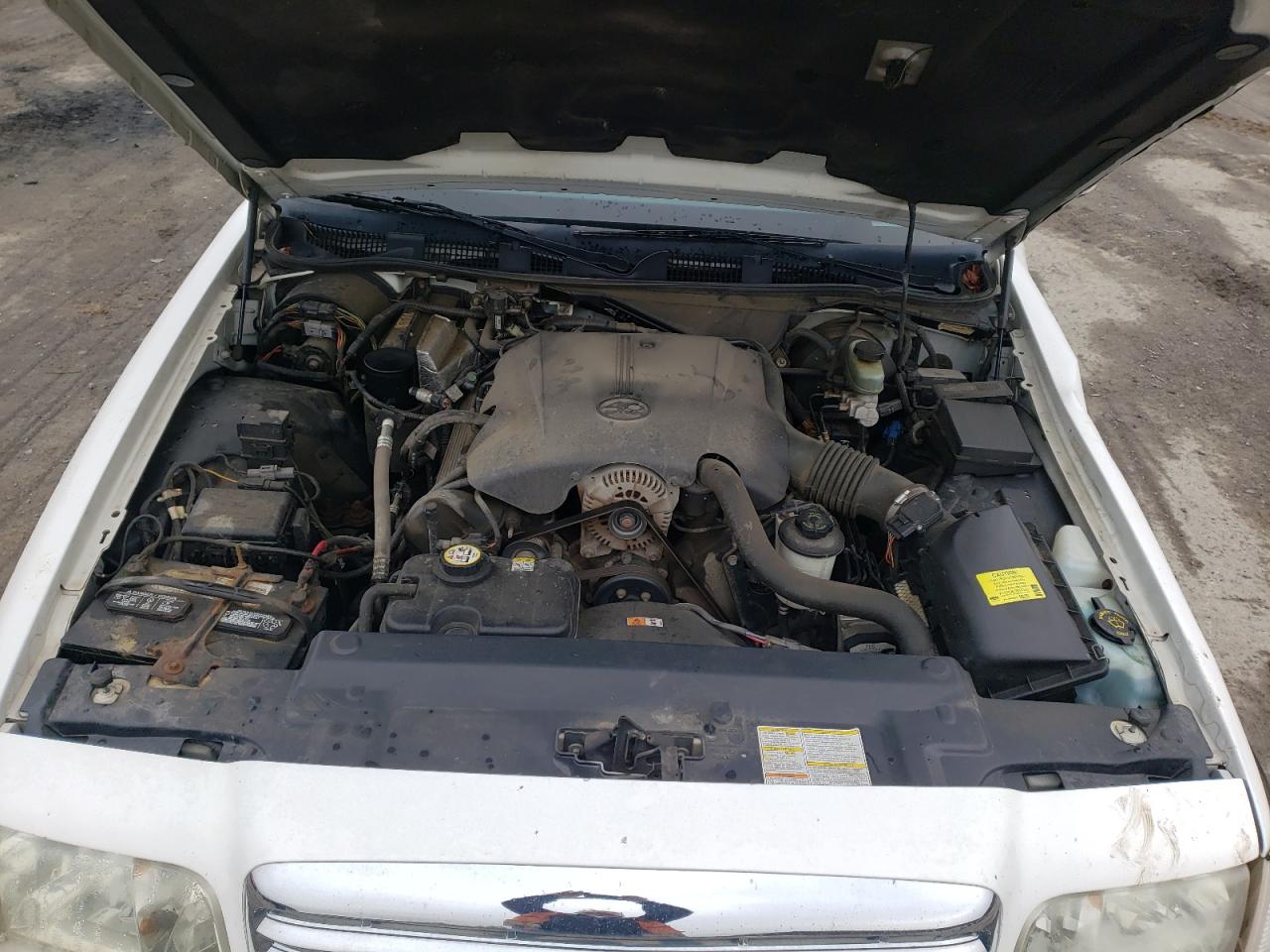 Photo 7 from auction – 2001 FORD CROWN VICT with VIN 2FAFP74W81X163291