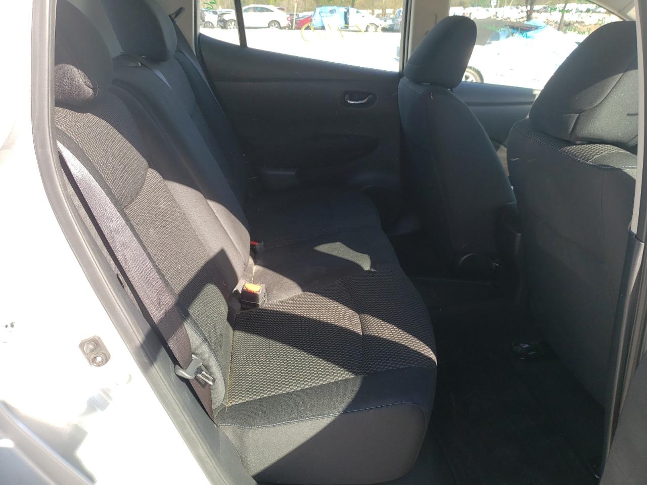 Zdjęcie 6 z aukcji – 2015 NISSAN LEAF S z VIN 1N4AZ0CP0FC319477